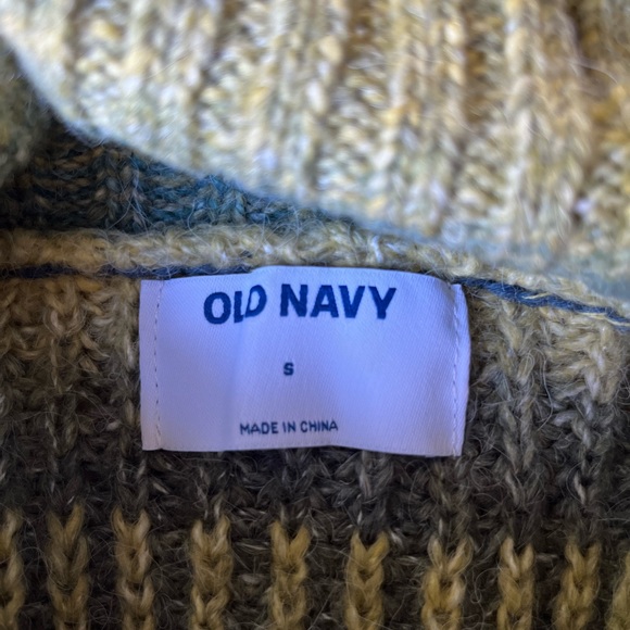 Old Navy Turtleneck Sweater - Picture 2 of 2